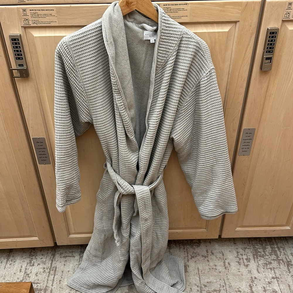 Kassatex Grey Waffle Terry Robe